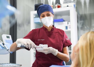 Come lavare i denti con lo spazzolino elettrico - Studio Dentistico Dottor Boglioni