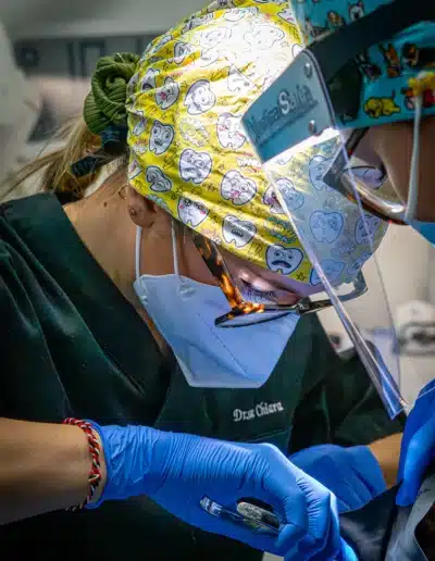 Dottoressa Chiara Gisolo durante una operazione