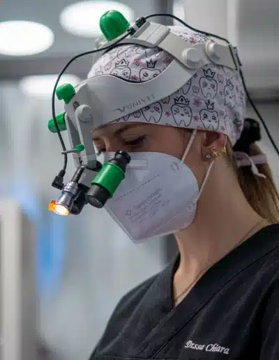 Dottoressa Chiara Gisolo durante una operazione