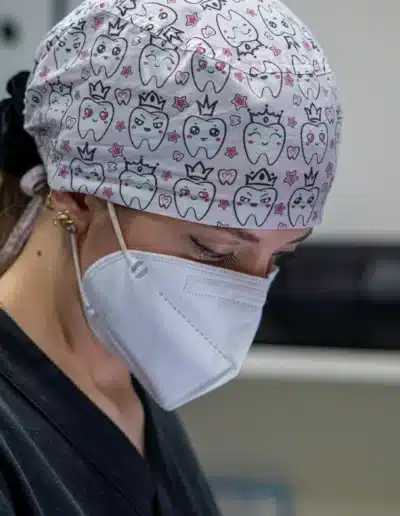 Dottoressa Chiara Gisolo durante una operazione